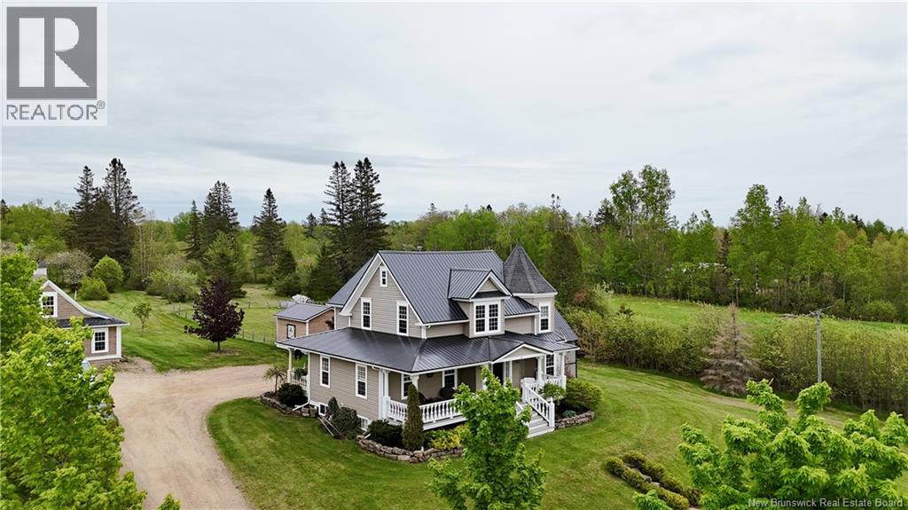 521 Royal Property Photo 44