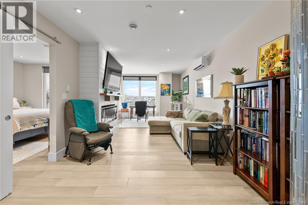55 Queen Street Unit# 702 Property Photo 11
