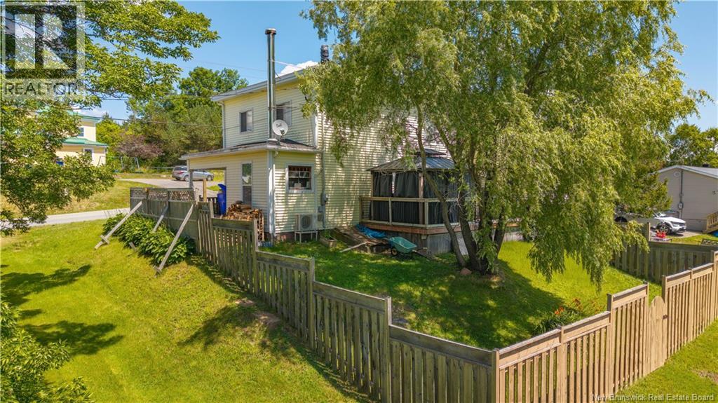 30 Carleton Street Property Photo 7