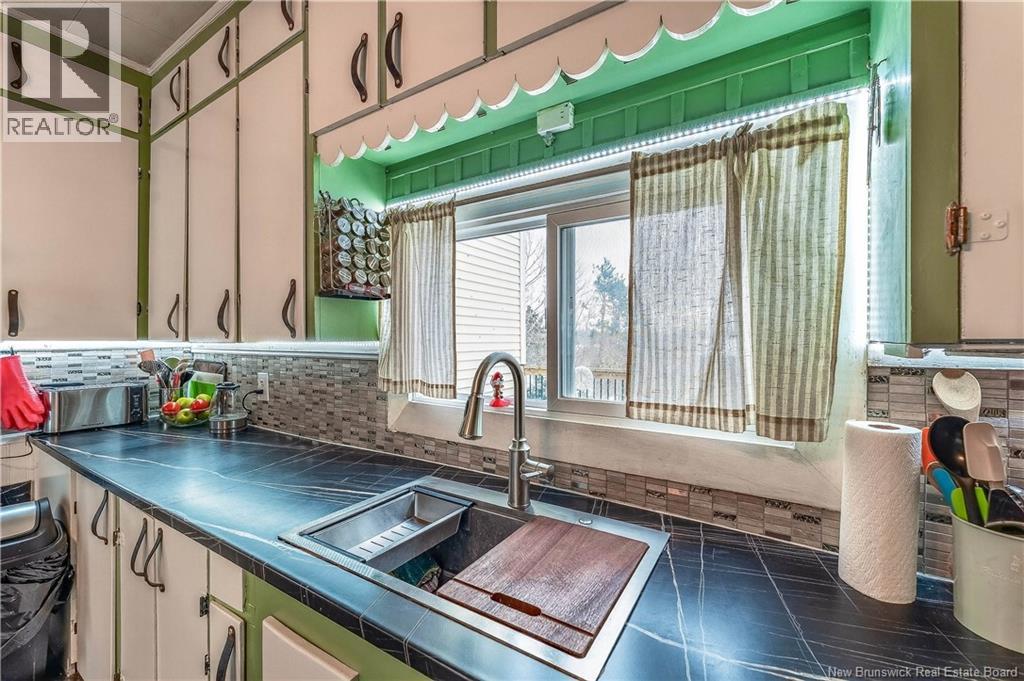 30 Carleton Street Property Photo 21