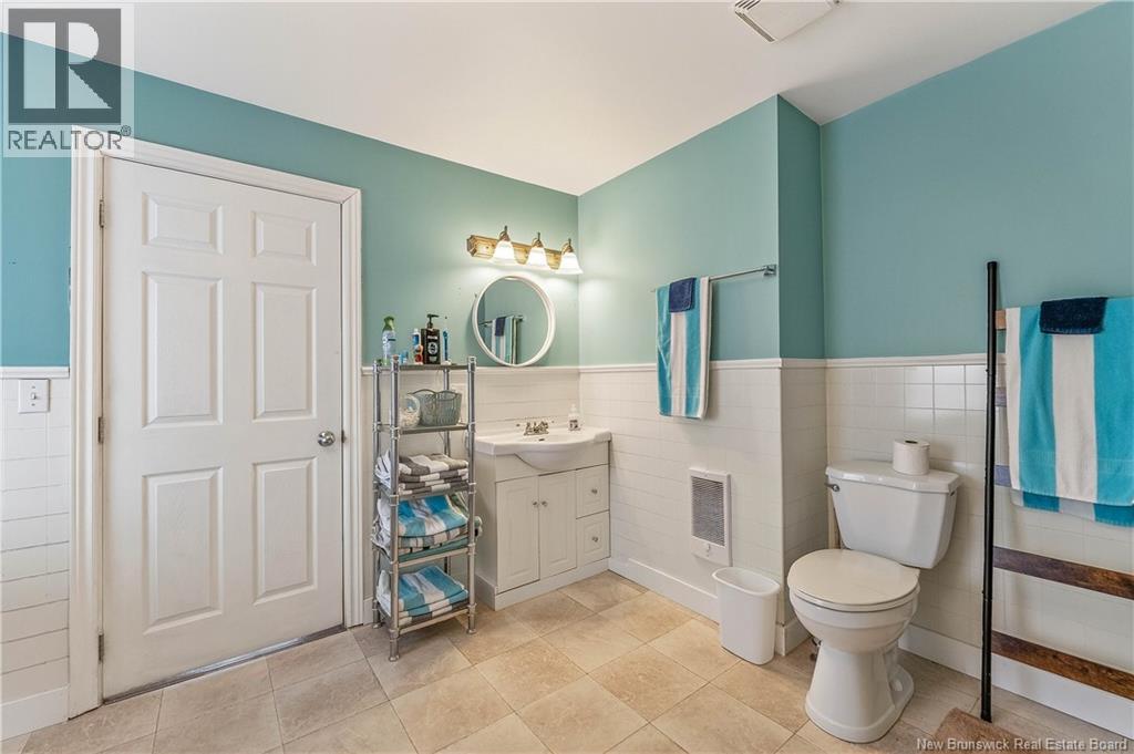 30 Carleton Street Property Photo 45