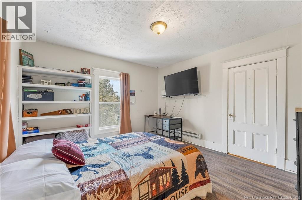 30 Carleton Street Property Photo 47