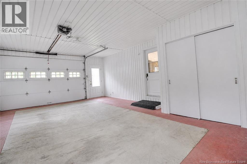 80 Centennial West Avenue Property Photo 6