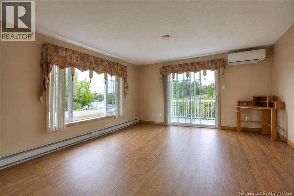 80 Centennial West Avenue Property Photo 10