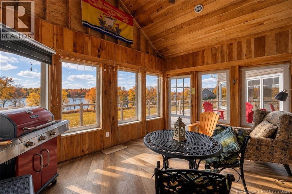 20 Islandview Lane Property Photo 4