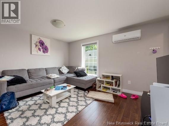 33 Braemar Property Photo 12
