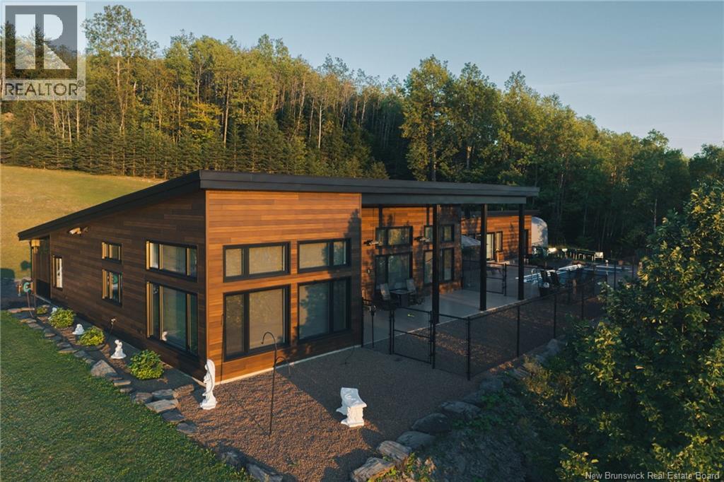 83 Maxime Road