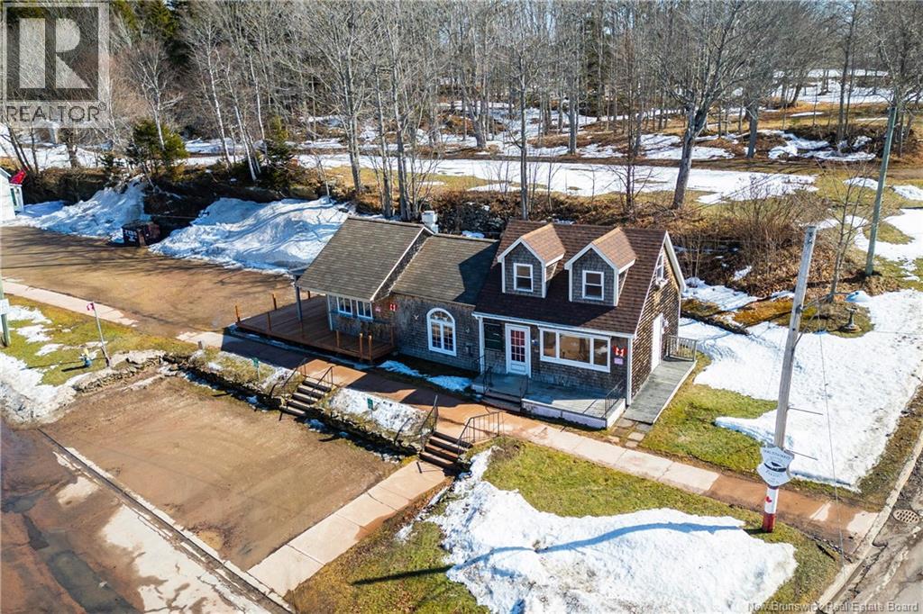 1 Woodlawn Road