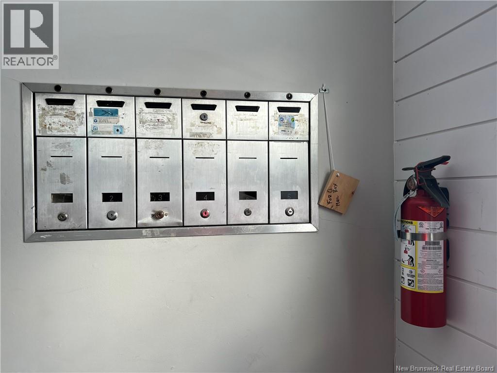 694 Appleby Street Property Photo 3