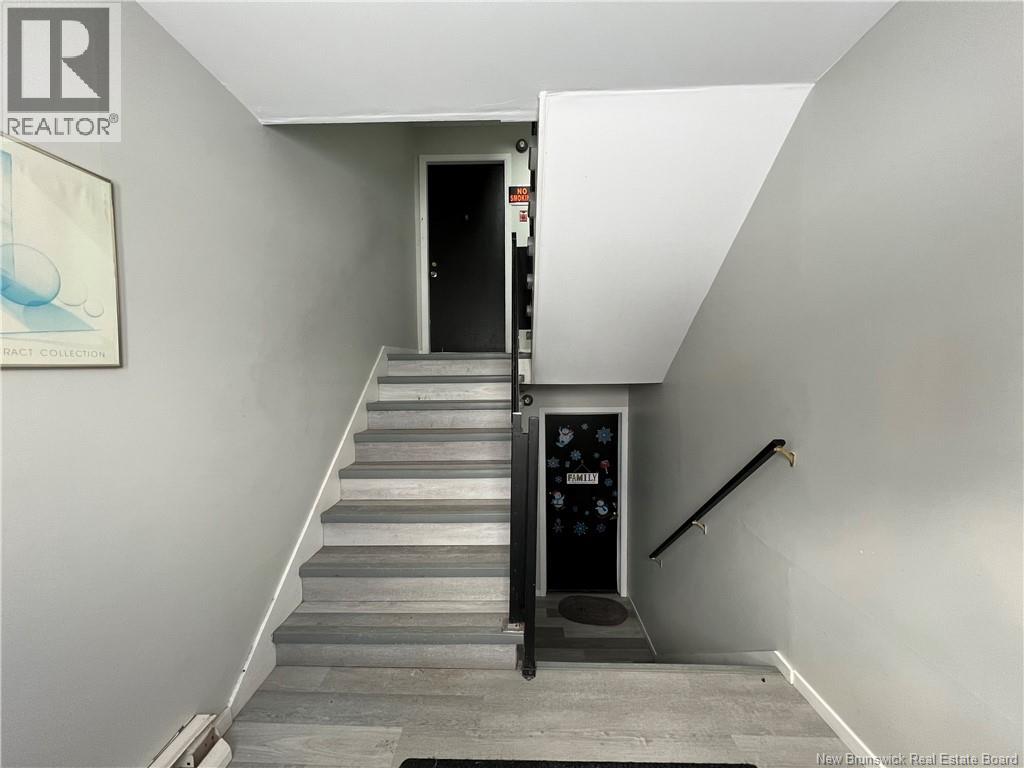 694 Appleby Street Property Photo 6