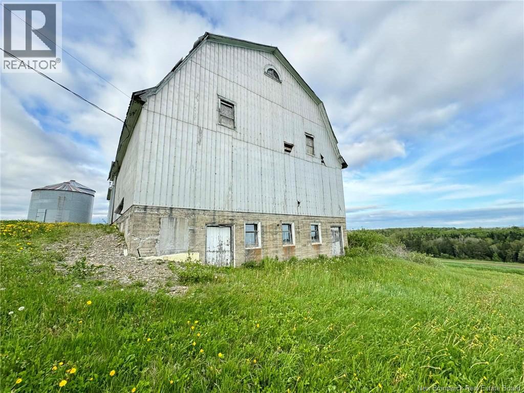 373 Bourgoin Road Property Photo 2