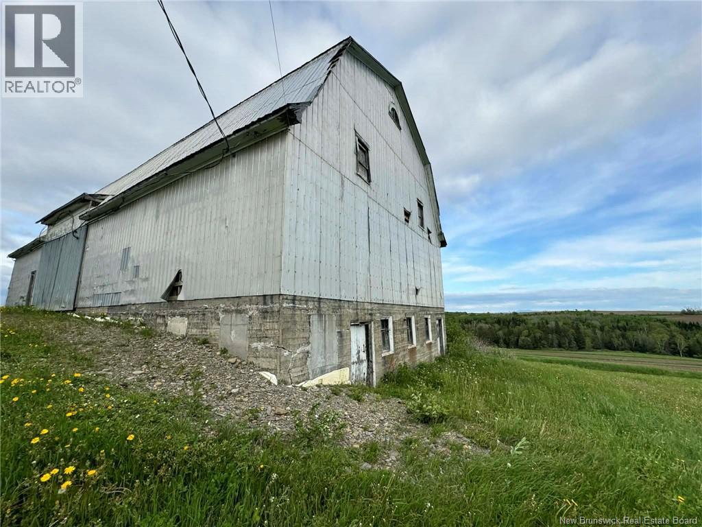 373 Bourgoin Road Property Photo 3