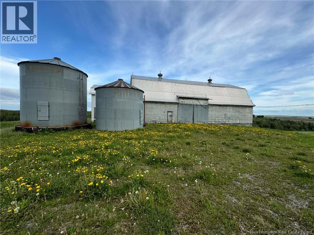 373 Bourgoin Road Property Photo 4