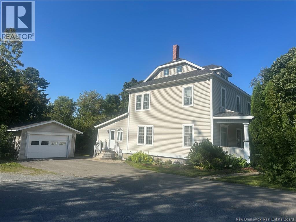 1201 West Riverside Drive Property Photo 2