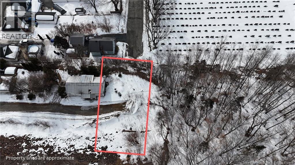 39 Collin Avenue Property Photo 1