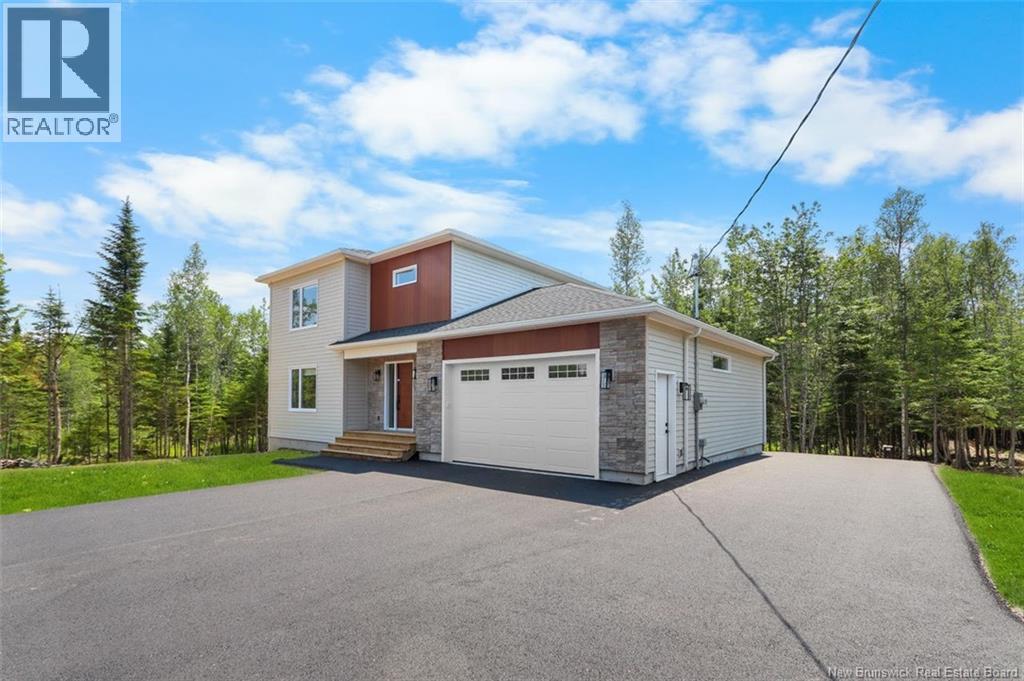 1141 La Vallée Property Photo 3