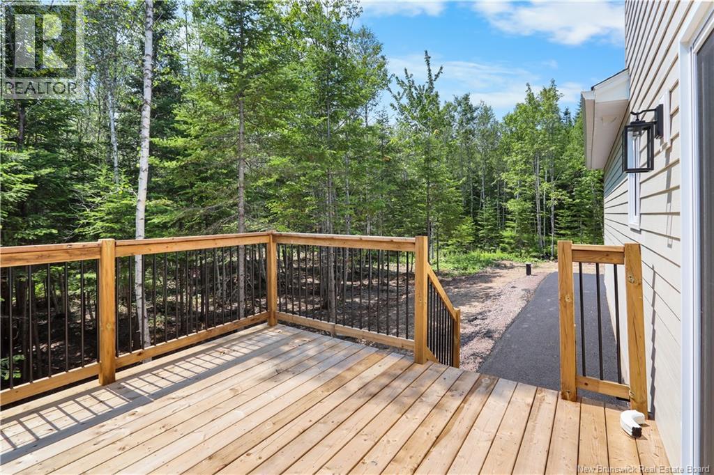 1141 La Vallée Property Photo 4