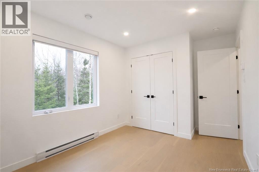 1141 La Vallée Property Photo 26