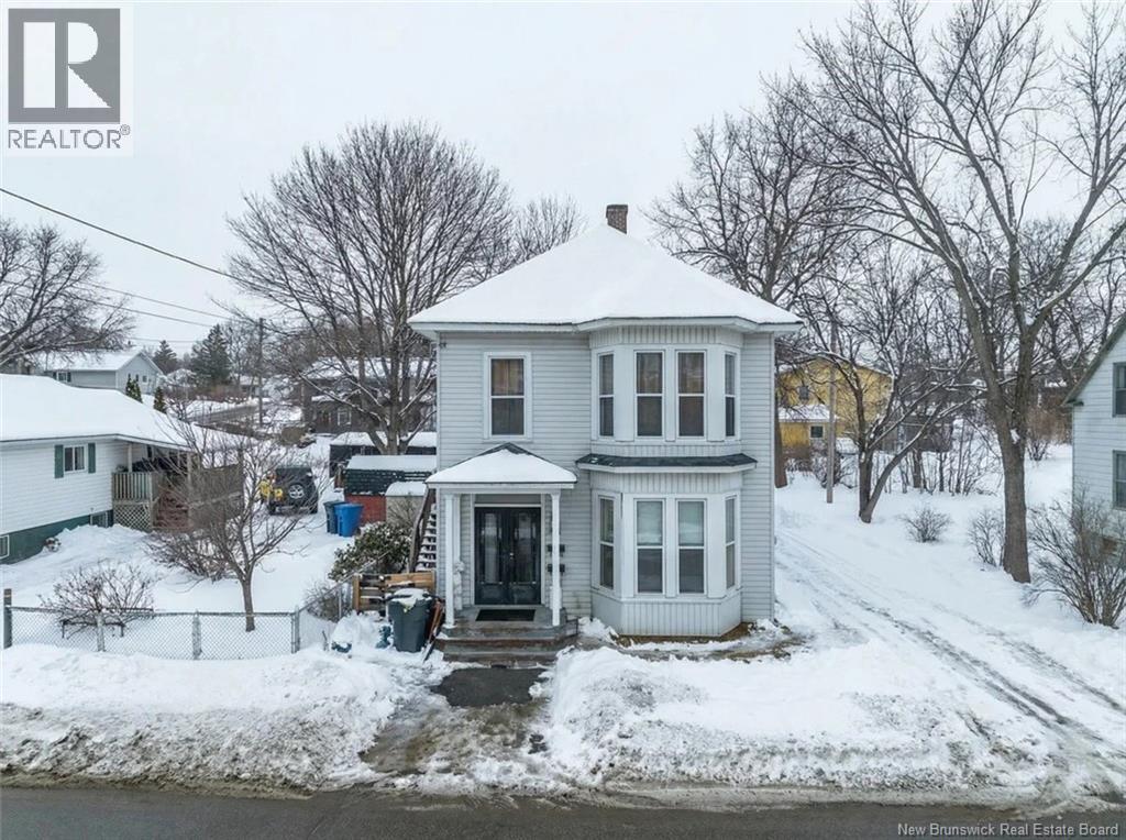 204 Duke Street Property Photo 1
