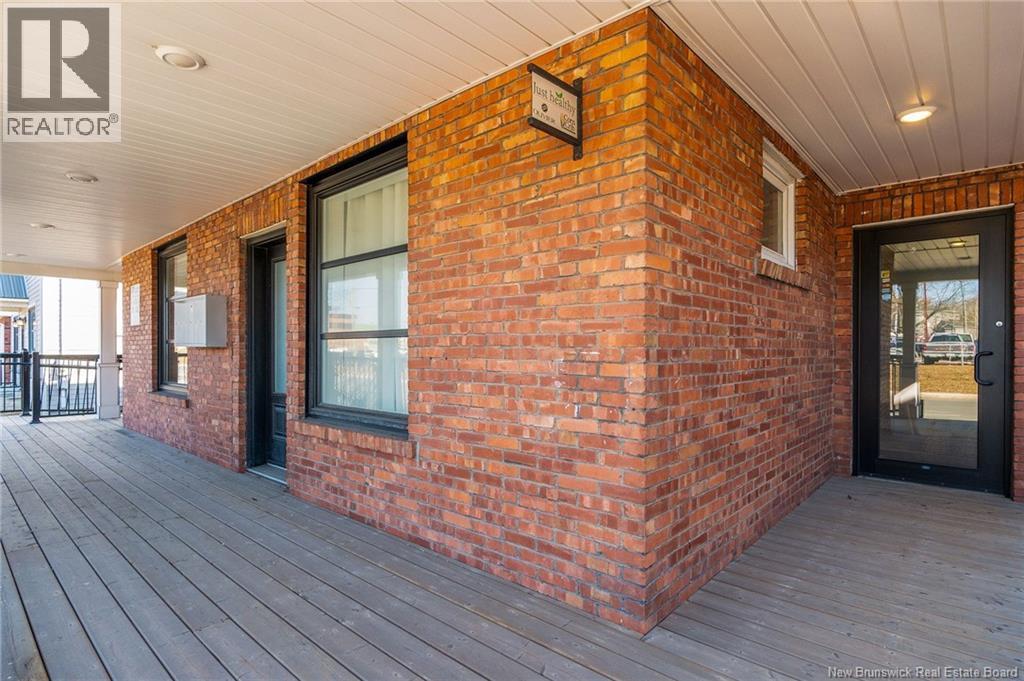 191-197 Université Avenue Property Photo 28