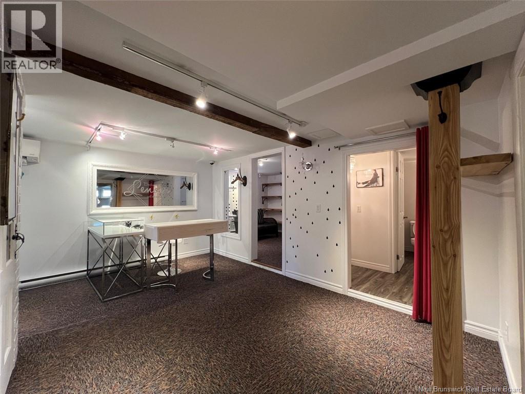 87 De L'église Street Property Photo 34