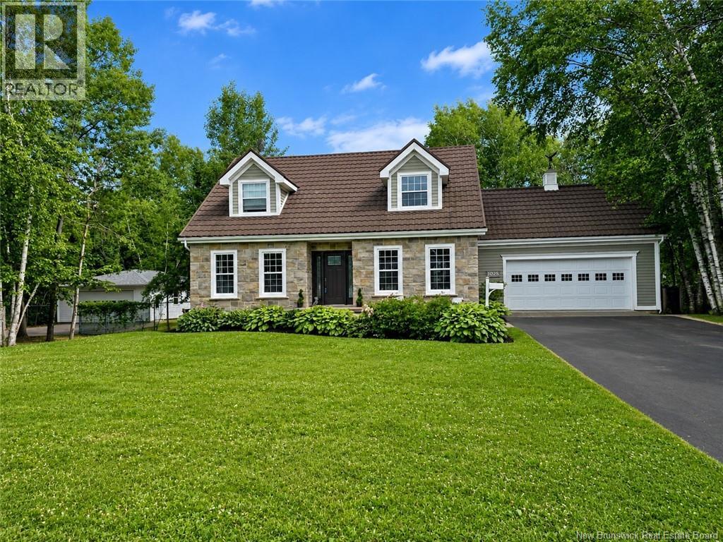 1025 Tamarack Property Photo 1