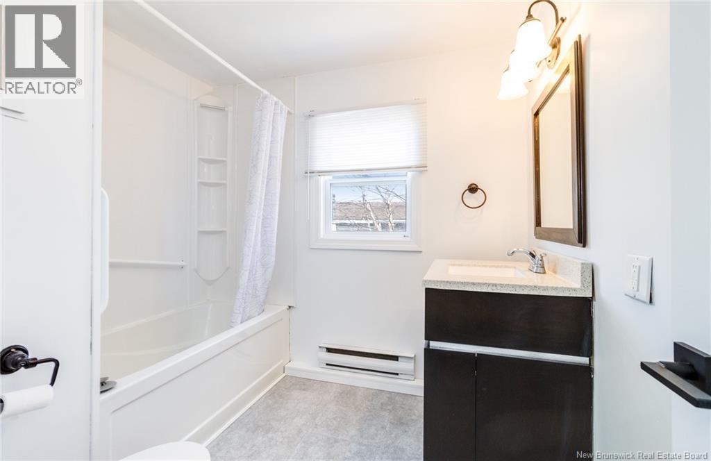 2 Macintosh Street Property Photo 13