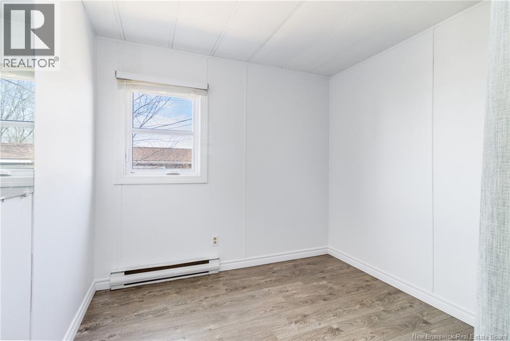 2 Macintosh Street Property Photo 14