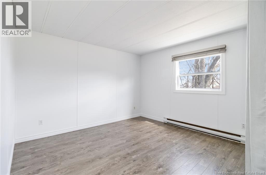 2 Macintosh Street Property Photo 16