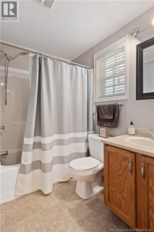 73 Andre Property Photo 18