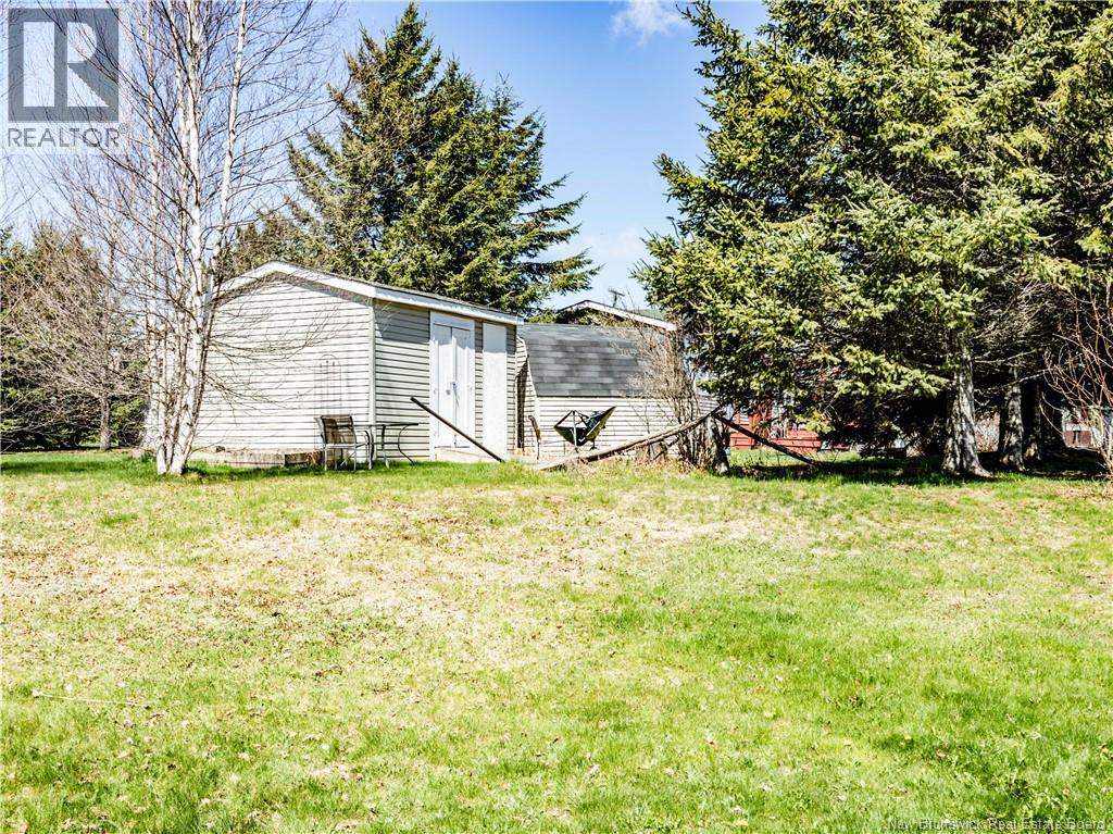 73 Andre Property Photo 25