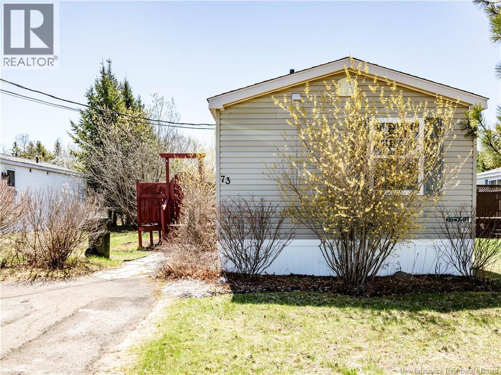 73 Andre Property Photo 29