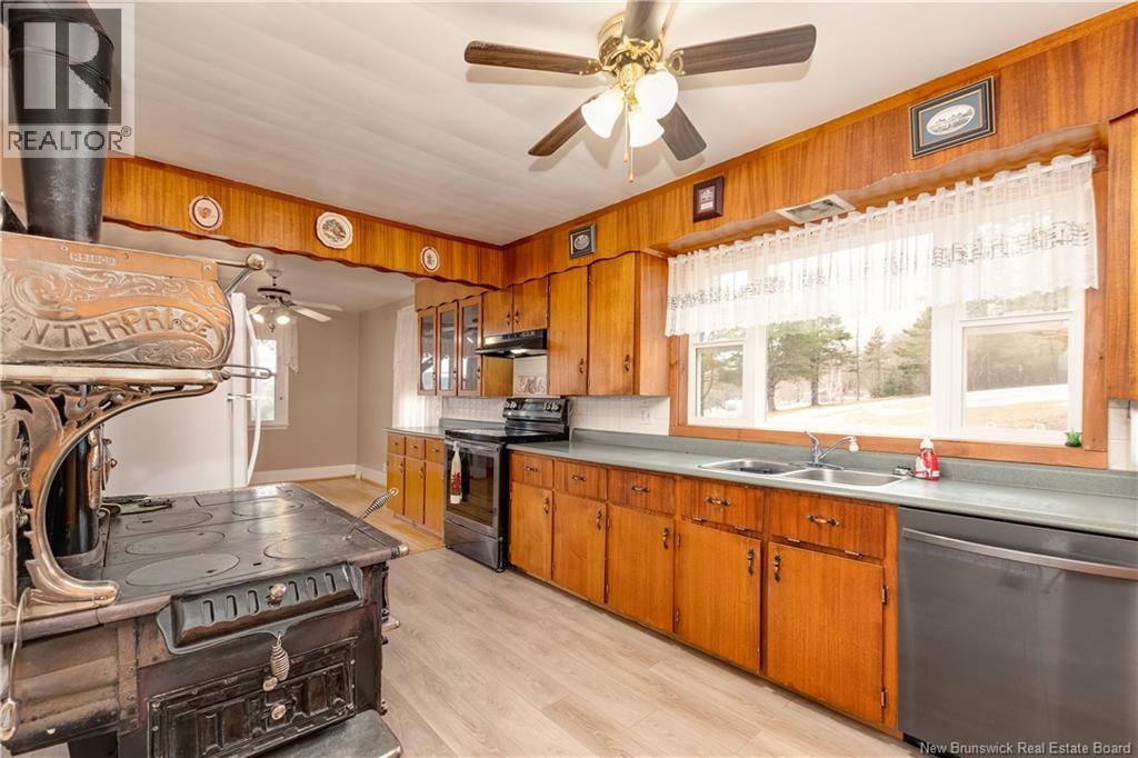 110 Hillside Road Property Photo 14