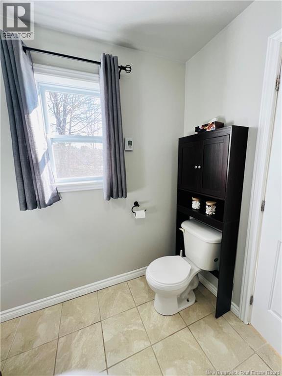 19 Fleet Lane Property Photo 8