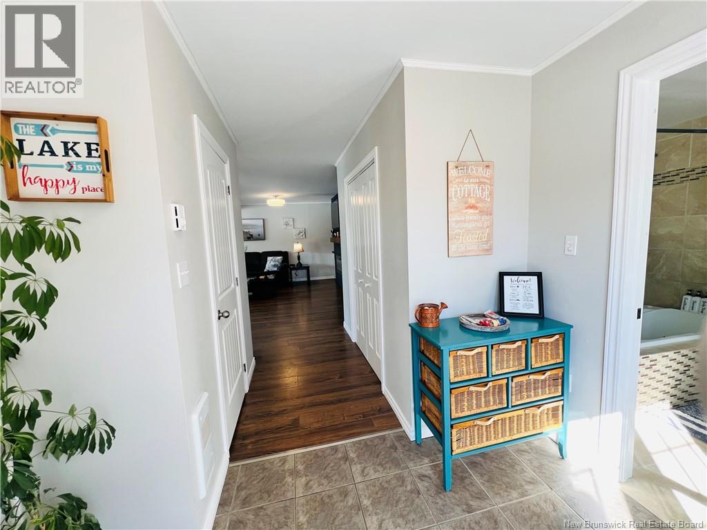 19 Fleet Lane Property Photo 10