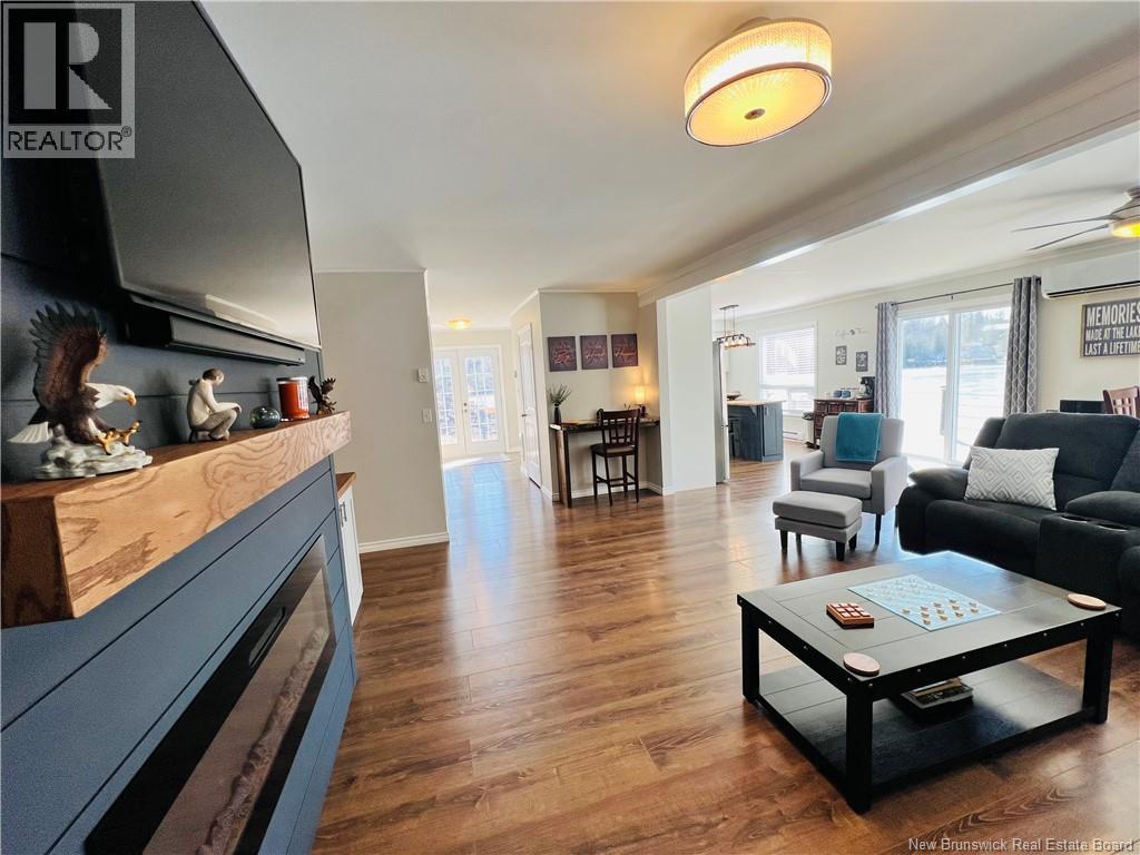 19 Fleet Lane Property Photo 14