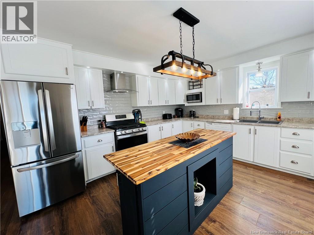 19 Fleet Lane Property Photo 24