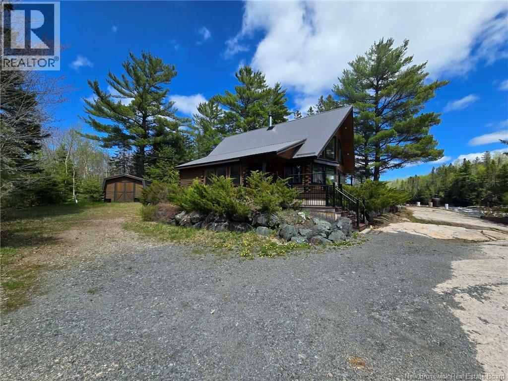 52 Shamrock Valley Property Photo 2