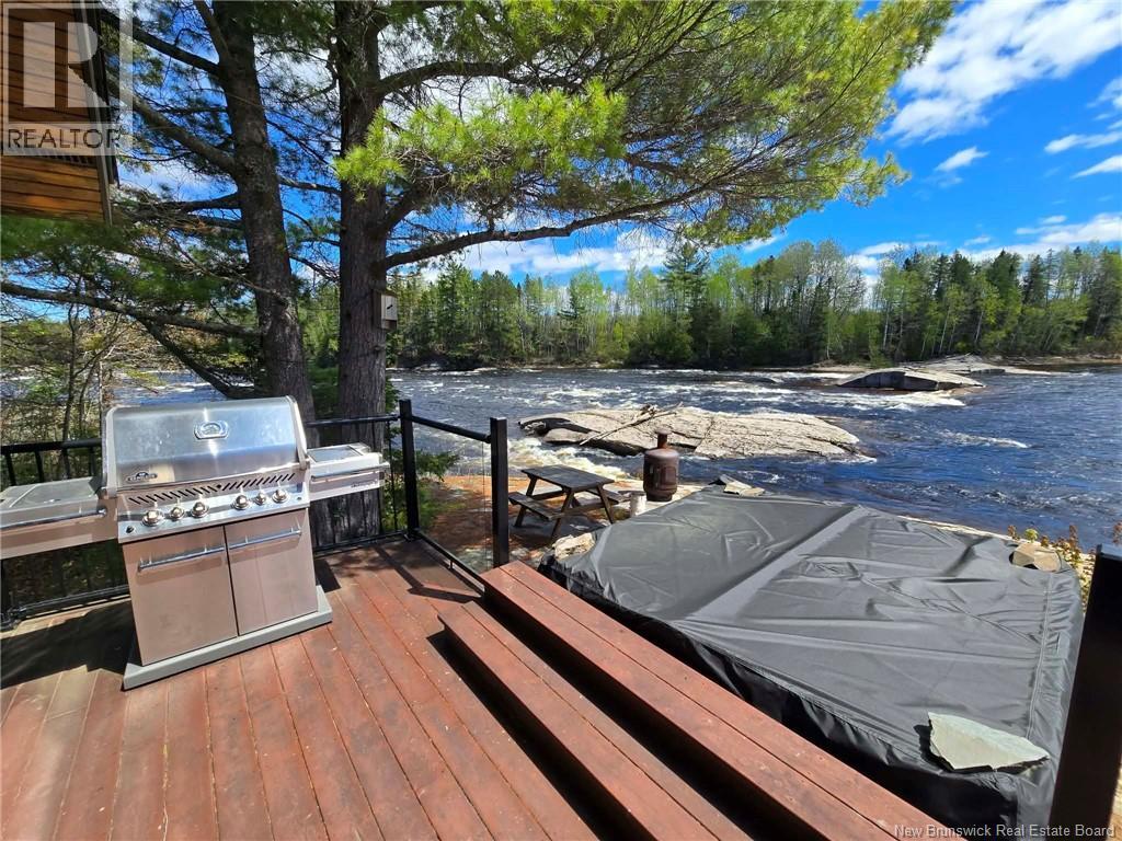 52 Shamrock Valley Property Photo 8