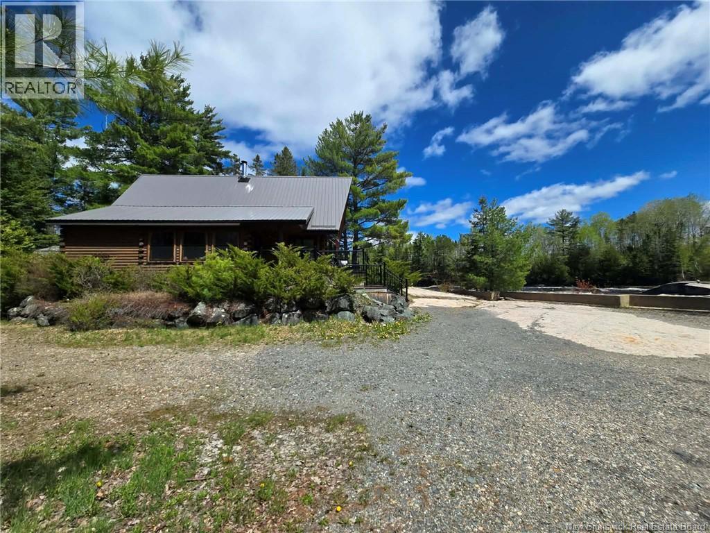 52 Shamrock Valley Property Photo 11