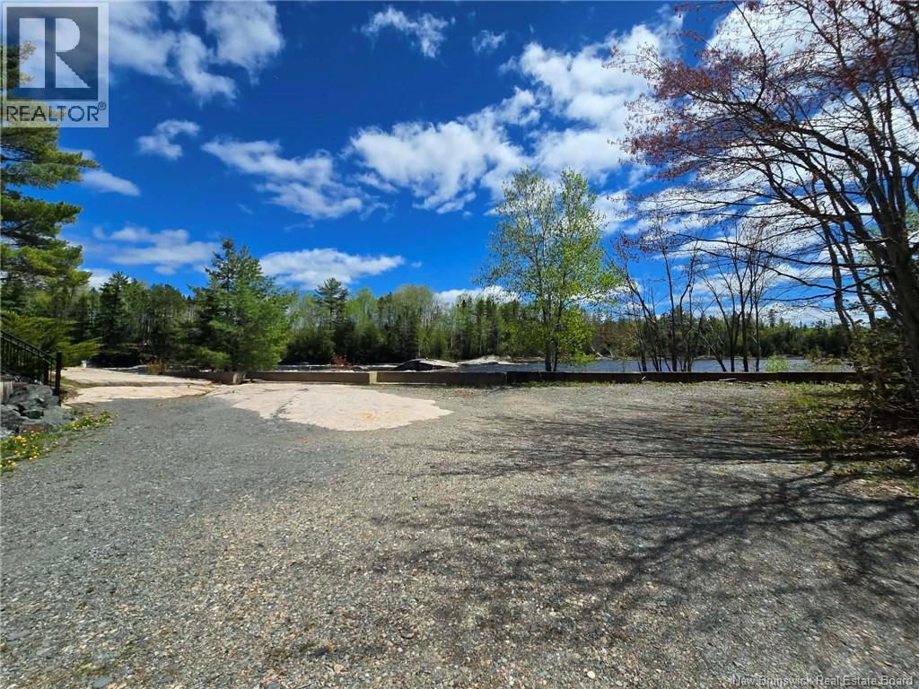 52 Shamrock Valley Property Photo 13