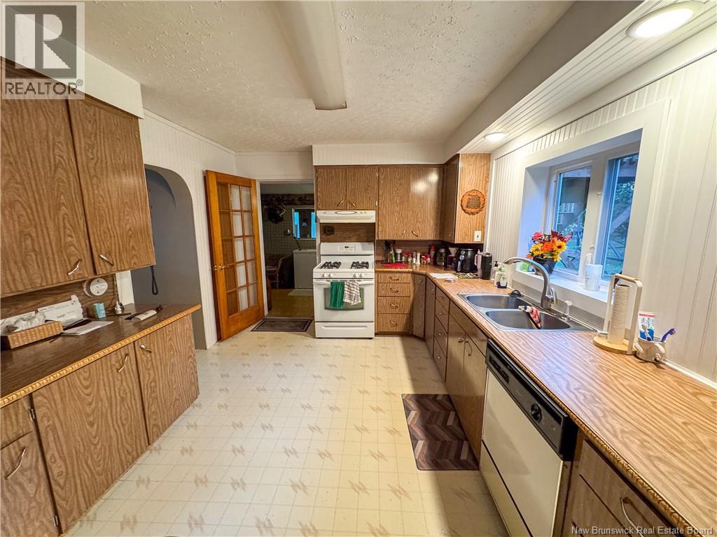 255 Lerwick Road Property Photo 8