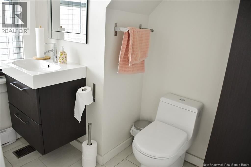 3 Cross Unit# F Property Photo 7