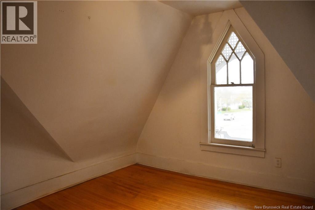 3 Cross Unit# F Property Photo 11