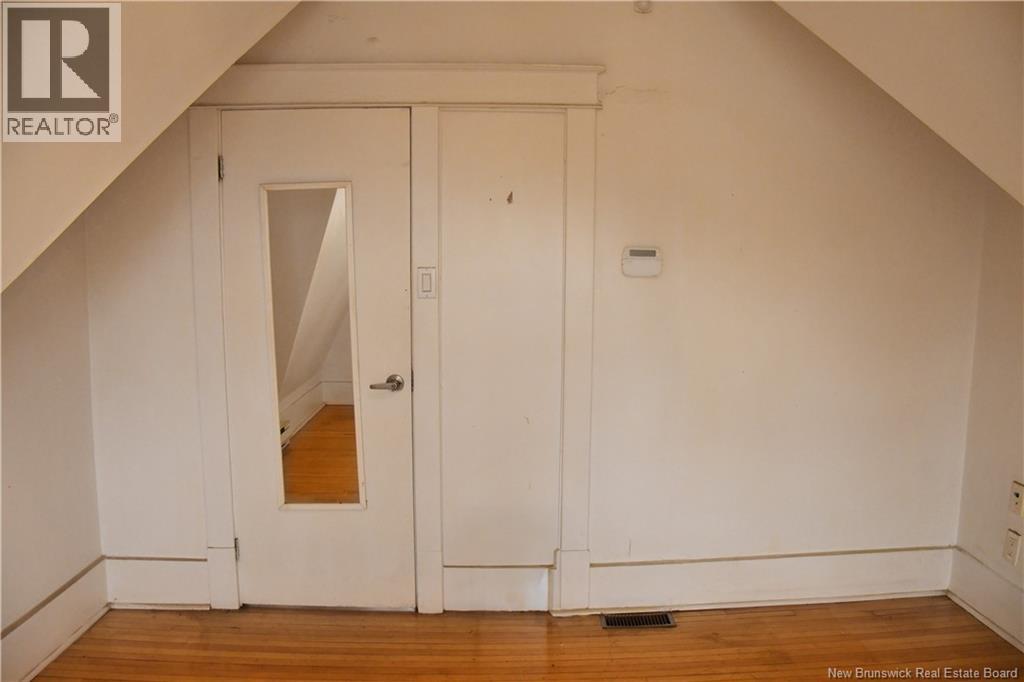 3 Cross Unit# F Property Photo 13