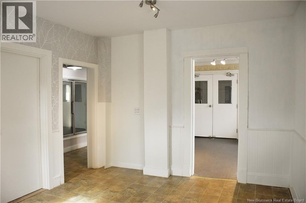 3 Cross Unit# F Property Photo 18