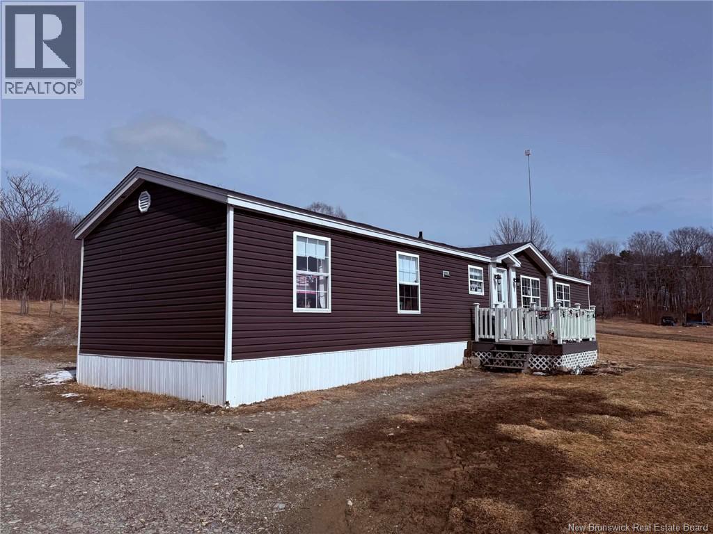 2260 105 Route Property Photo 1