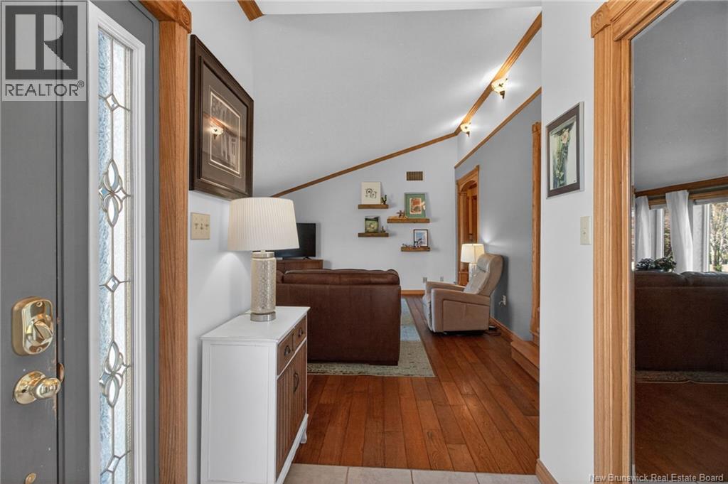 915 Dawson Property Photo 5
