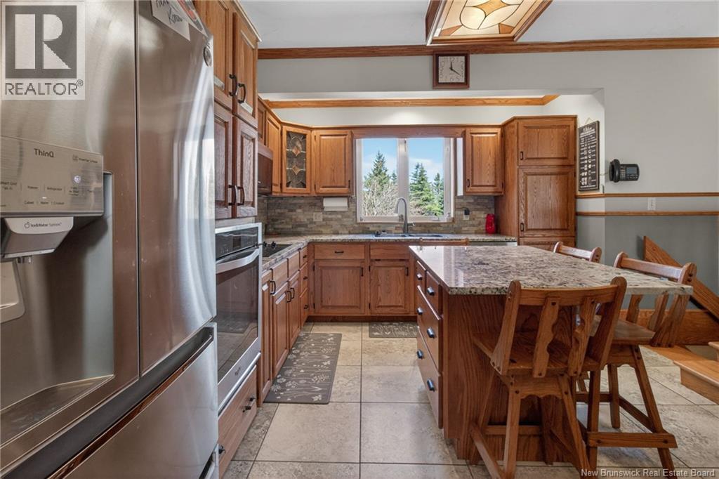 915 Dawson Property Photo 32