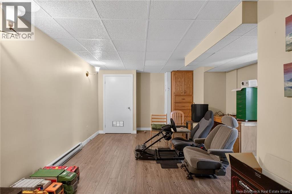 915 Dawson Property Photo 42